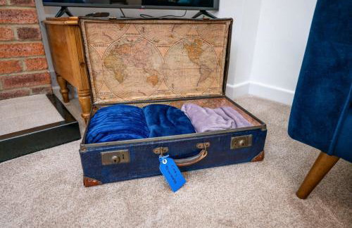 Splendid House Great Location to WAVE Surf & South West Water Park - Super Garden By STAE-Homes - Foto 15