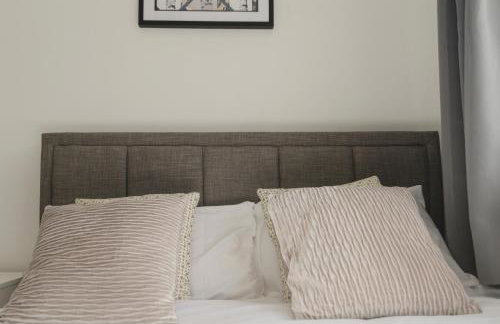 Alderton House - Spacious 3 Bed with Parking - Foto 25