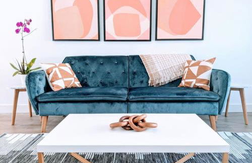 Downtown Culver City New Designer Lux 1 Bedroom - Photo 2