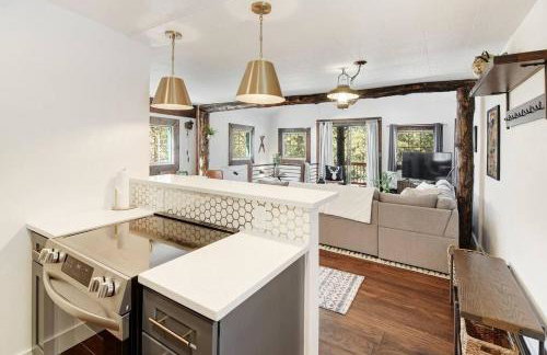 Skipper's Cabin - Photo 20