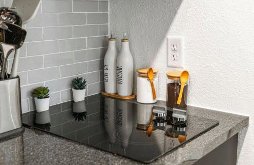 2Beds|2Baths|Near Convention Ctr|Free Parking|Gym - Foto 58
