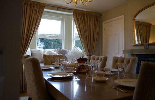 Stunning 5 Bedroom Victorian home with optional hot tub - Foto 22