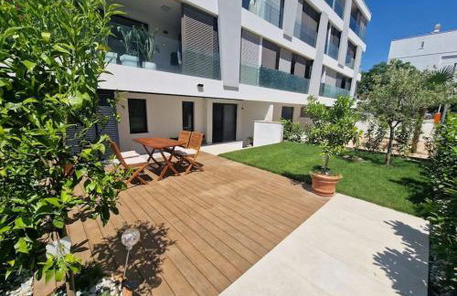 Luxury Modern apt w Garden, 3 min Walk to Beach - Foto 2