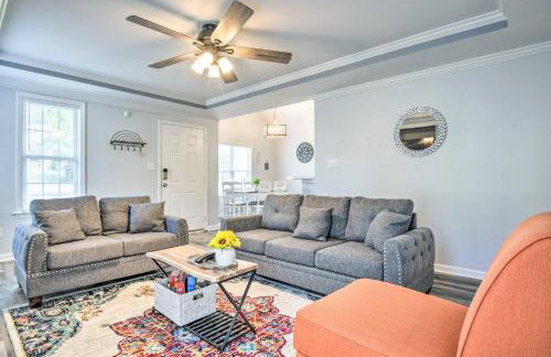 Welcoming Abode with Yard about 1 Mi to Dtwn Apex! - Foto 5