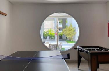 ACONCHEGANTE E MODERNO APARTAMENTO PERTÍSSIMO DA PRAIA - Foto 28