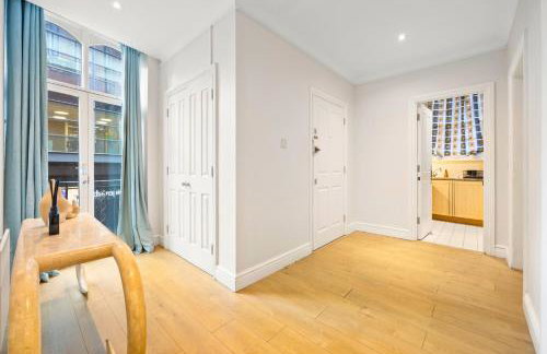 Private Oxford Street Luxe Apartment - Photo 28