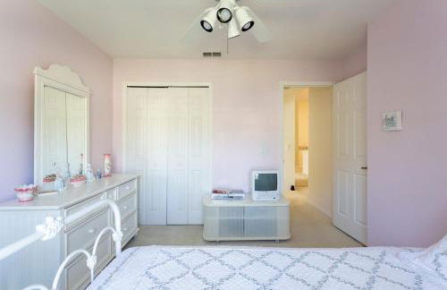 SERENE & ATTRACTIVE 3BR HEATED POOL/SPA HOME - Photo 30