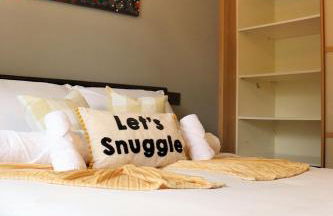 Heathrow Modern House with Parking & Fast WiFi - Foto 22