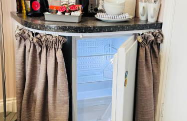 Penthouse Suite, Sea View, Close to Shops, Beach and Train - Foto 9