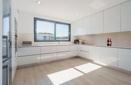 Dino Villa with ocean view - Photo 21