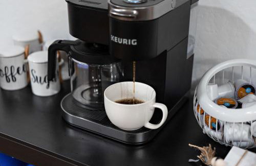 Serenity Splash Upscale Stay Pool Game Lounge - Foto 38