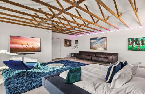 Grow House by Fieldtrip - Remote Lux 100ft Pool - Foto 67