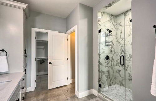 Stunning Laguna Vista Retreat with Pool and Grill - Foto 10