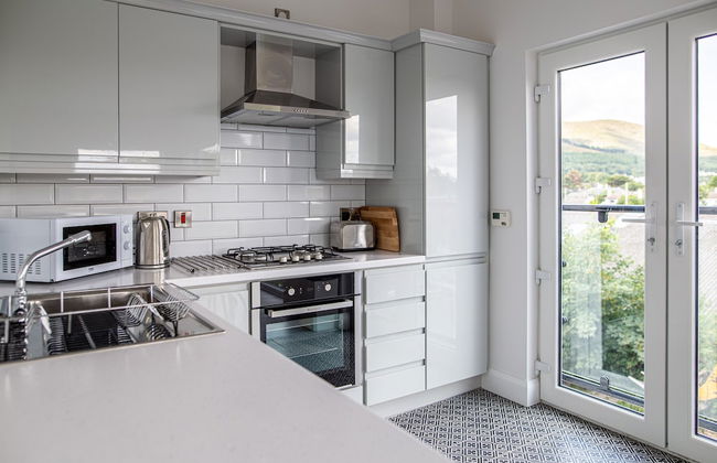 The Views - Photo 10