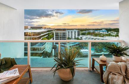 Luxurious Private Condo at 1 Hotel & Homes -945 - Foto 2