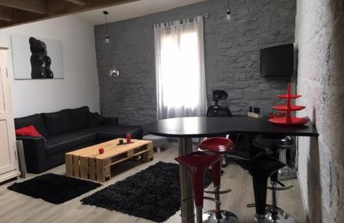 Duplex au Coeur de Lunel - Foto 1