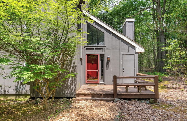 The Après-alpine by Avantstay Cozy Modern Cabin w/ Deck - Foto 35