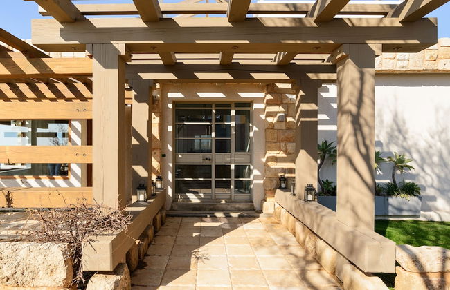 Luxury Villa over the Cliffs by FeelHome - Foto 40