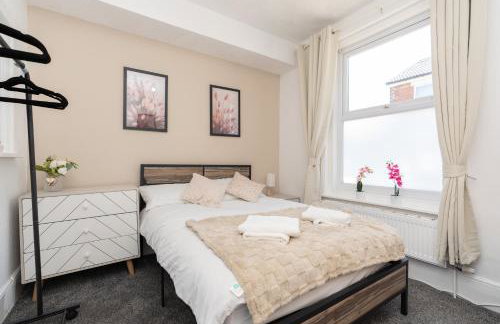 Open Mind Property - Hot Tub, 7 Beds & Free Parking - Foto 33