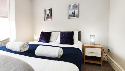 Double Room - Kitchen - Parking - Near Shops - Foto 4