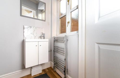 3BR Thames Retreat | Heathrow 10min | Train 5min - Foto 23