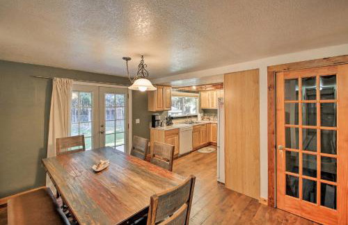 Quaint Priest Lake Cabin with Patio Less Than 1 Mi to Lake! - Foto 5