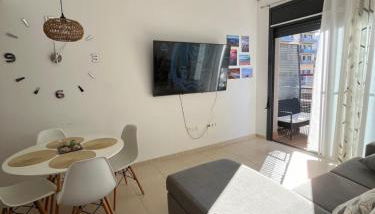 Apartamento con piscina ,parking y aire acondicionado - Foto 5