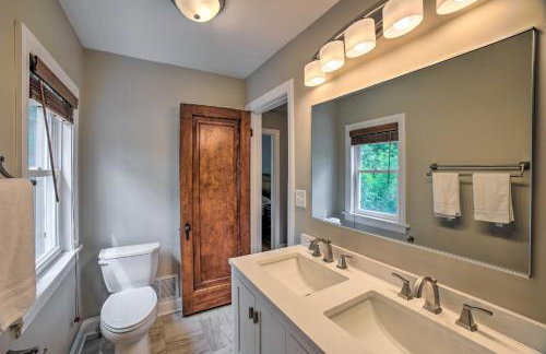 Pet-Friendly Lake Getaway 1 Block to Beach! - Foto 16