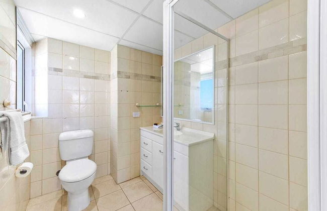 Zenith Ocean Front Apartments - Photo 53