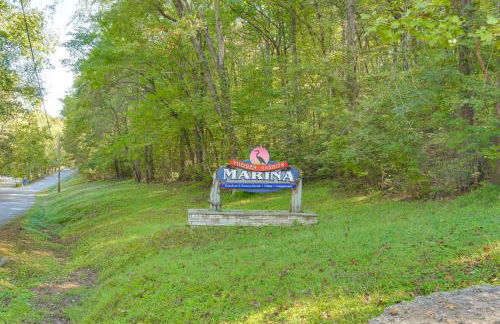 Walk to Marina Center Hill Lake Home with Hot Tub - Foto 35