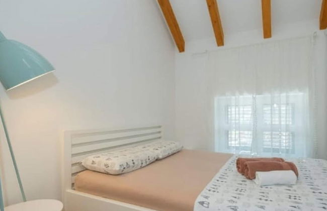 Adorable Holiday Home With Swimming Pool - Foto 3