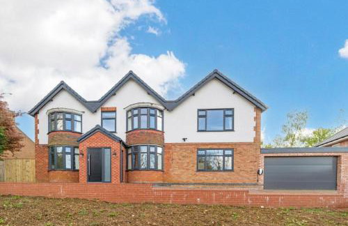 Luxurious Relaxing 6 Bed House for great comfort - Photo 28