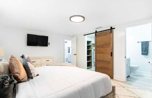 Renovated 3B 2BA, oasis yard Hot tub - Foto 13