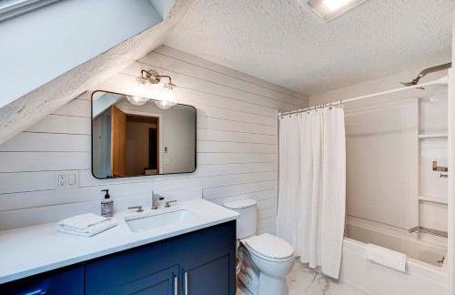 Bartlett Vacation Rental with Wraparound Deck! - Photo 19