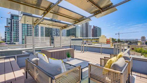 Rooftop with Views Modern Little Italy Townhome - Foto 2