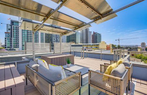 Rooftop with Views Modern Little Italy Townhome - Foto 2