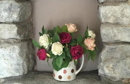 Swallow Barn - Photo 8