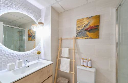 Penthouse - Private Rooftop Terrace, 2min to Beach - Foto 9