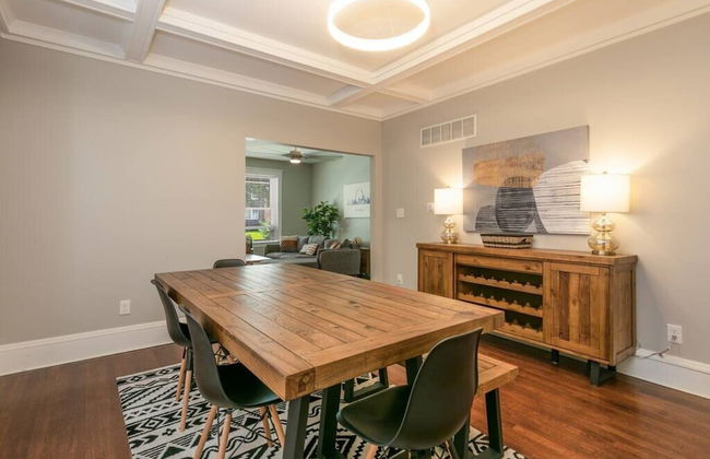 Cozy Family Home - Walk to MO Botanical Gardens - Photo 14