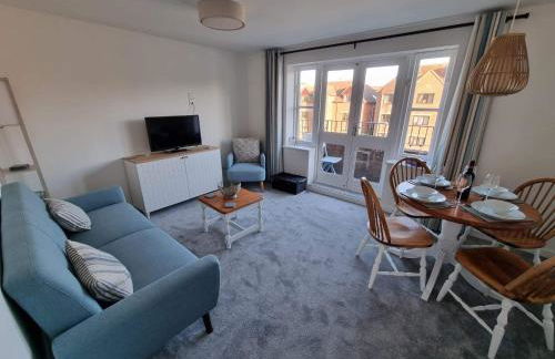 HighTide - 2 bed with parking, balcony & sea view. - Photo 62