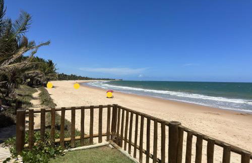 Flat Guarajuba - 3 quartos 2 andar à Beira Mar - pé areia - governança com arrumadeira e Wi Fi inclusos - Foto 31