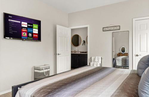 Game Barn, Cowboy Pool, 17ft Movie Screen - sleeps 10 - Foto 53