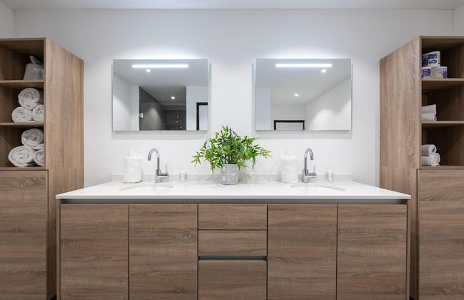 Premium 3BR City Centre Penthouse W Stunning City View - Foto 16