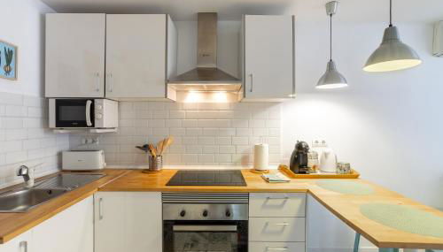 Alicante Centro. Home Office, gastro, ocio & beach - Photo 3, stove