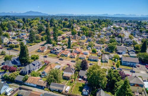 Modern 2 Bedroom Farmhouse Cottage with Hot Tub in Snohomish - Foto 44