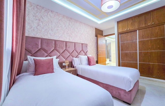 Elite Holiday Homes - Luxury & Centric Flat - Photo 16