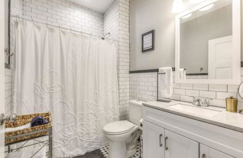 Tulsa Boho Bungalow - King Bed Near Dtwn, EXPO, TU - Foto 13