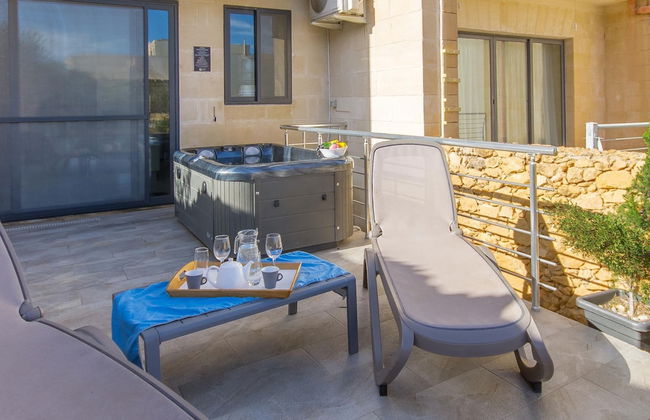 Siku Gozitan House With Pool hot tub - Foto 25