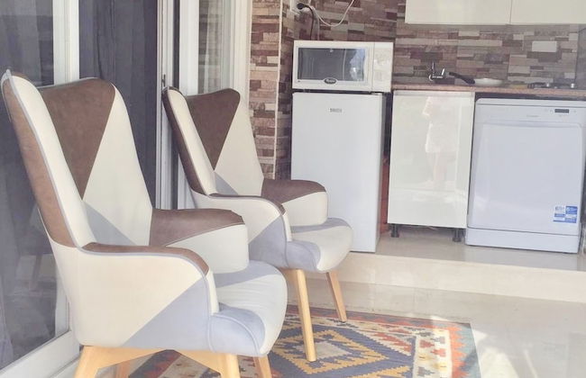 Fascinating & Luxurious Mountain & Pool View Apartment in Porto Banús - Photo 3