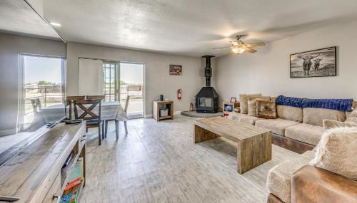 4 Mi to Museums Roswell Getaway with Game Room! - Foto 3